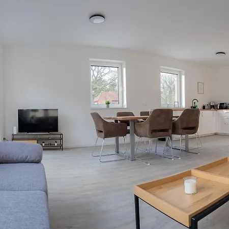 Apartment Jobostays - Fehn Monteurswohnungen Mit Parkplatz Neubau Naehe Meyerwerft